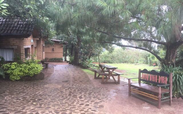 Cabañas Los Adobes