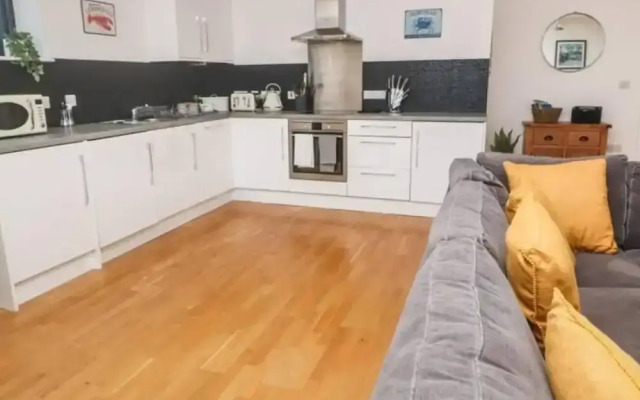 Newquay Near Beach Town Center Parking