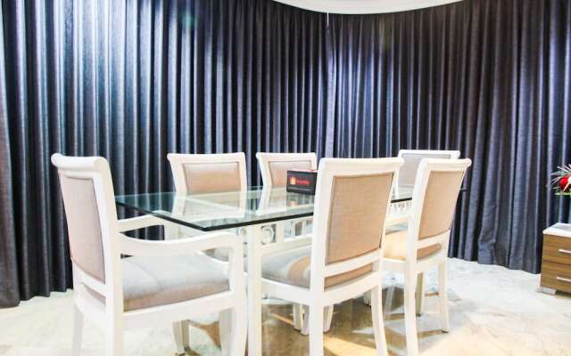 Best Spacious 3BR Park Royale Apartment