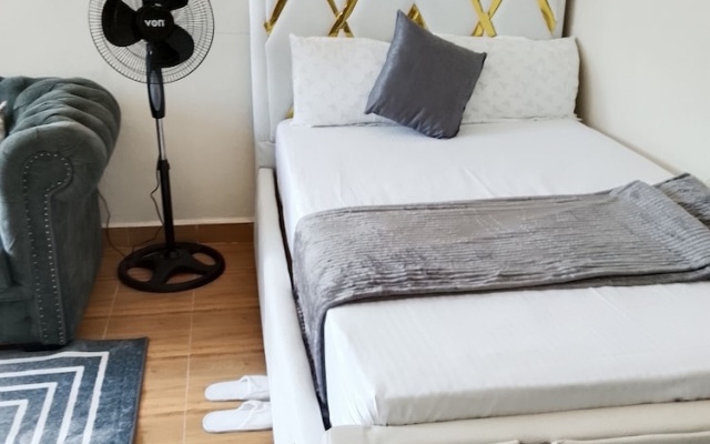 Chi Suites