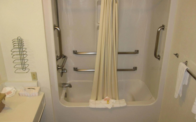 Bluegrass Extended Stay Hotel