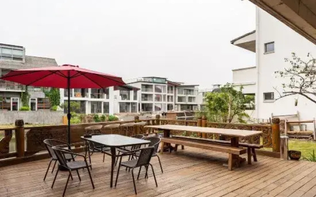 Jijiadun Jiexishang Homestay
