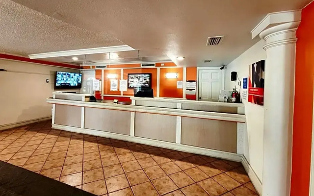 Budget Host Inn- Medical Center