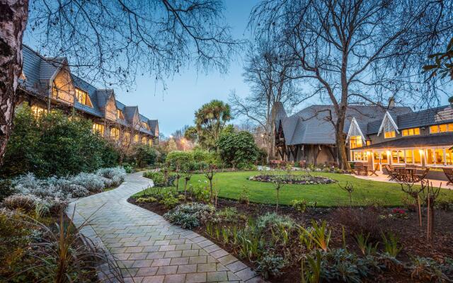 Chateau on the Park - Christchurch, a DoubleTree by Hilton