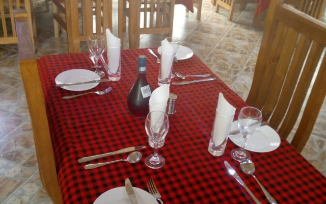 Mantis Lodge & Camping Site