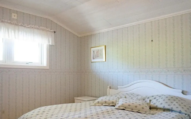 4 Star Holiday Home in Hamburgsund