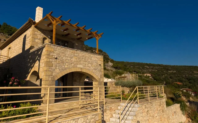 Tseralia Houses