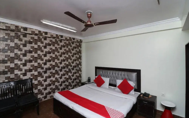 Oyo 29660 Hotel Vardhman Classic
