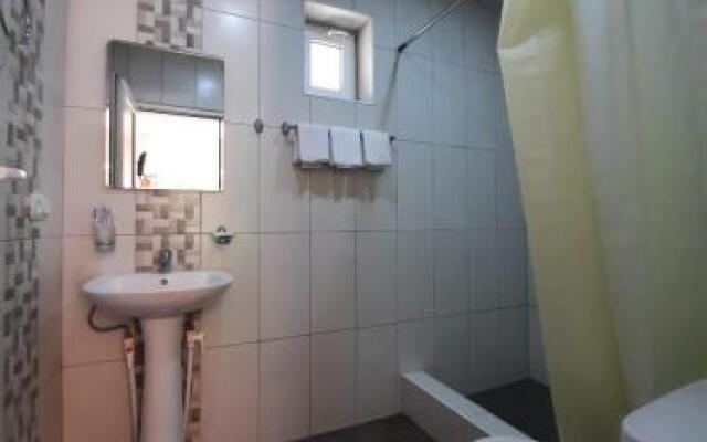 Lucytour Hotel