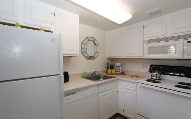 Park Suites at 239 - FREE GOLF