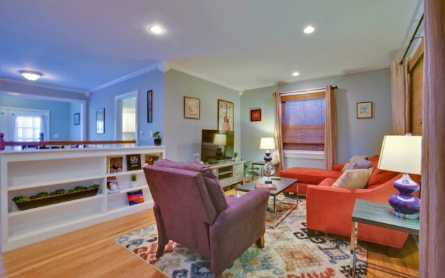 Charming 2br/1.5ba East Nashville Home by Domio