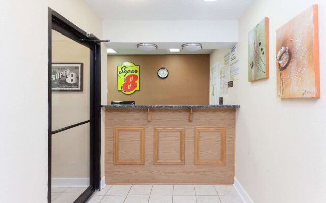 Super 8 Decatur/Dntn/Atlanta Area