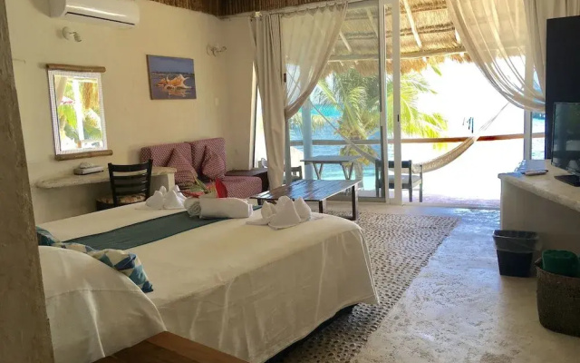Maria's Kan Kin with Private Beach