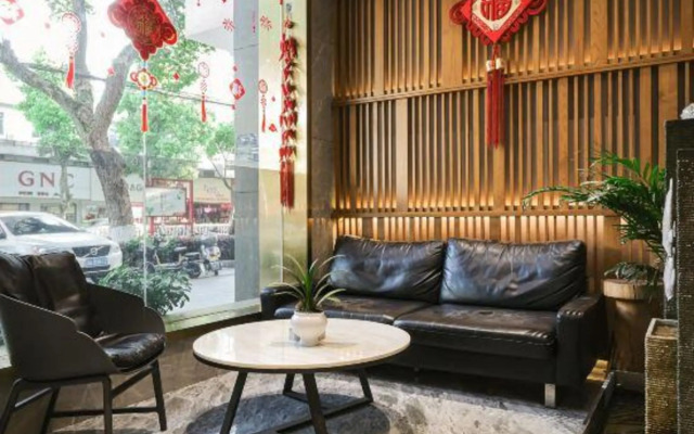 New Lotus Hotel