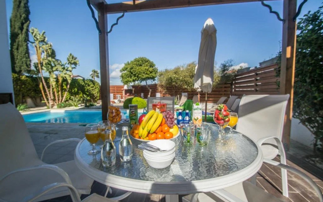 Yolanda Holiday Villa