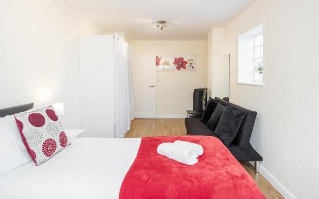 MPL Apartments - Queens Broadway F4