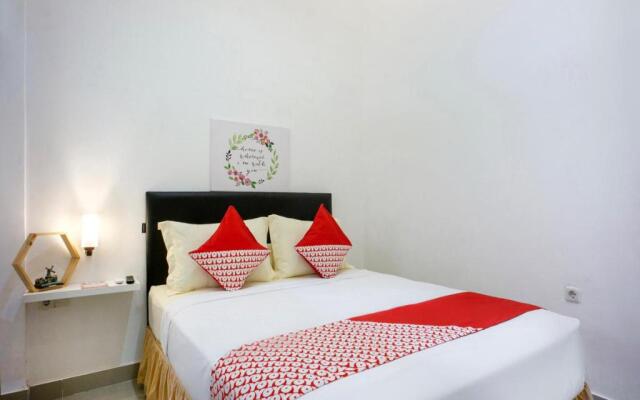 Super OYO 3354 Homia Residence
