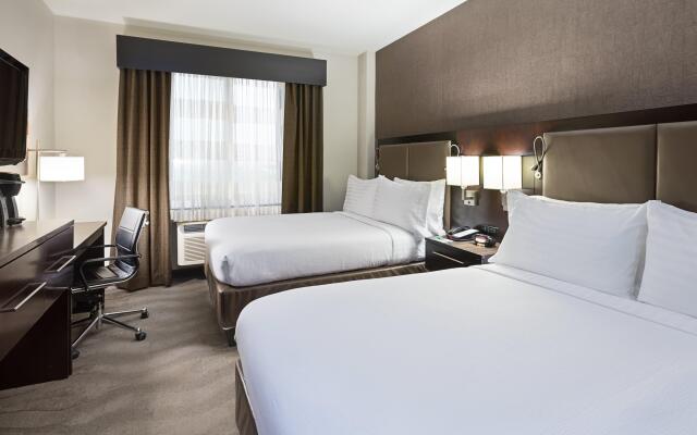 Holiday Inn NYC - Lower East Side by IHG
