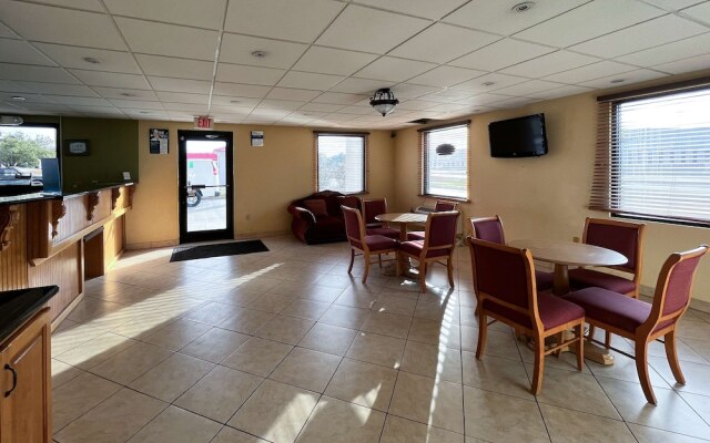 Motel 6 Abbeville, AL