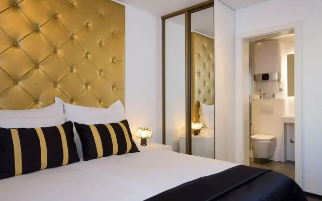 B Gold Luxury Rooms