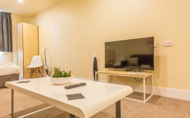 Private Studio next door to Spark Arena