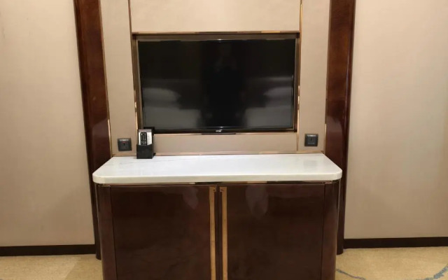 Sheraton Grand Zhengzhou Hotel