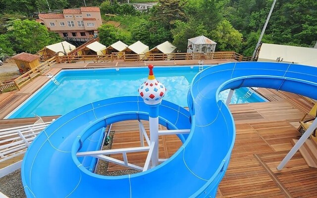 Miallet Pension and Glamping