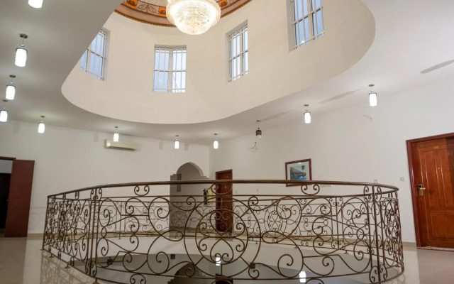 Al Ayjah Plaza Hotel