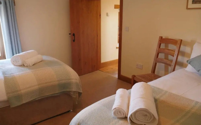 Cherry Trees - 2 Bedrooms -pets Ok - Woodburner