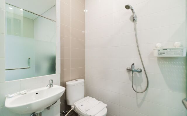 Urbanview Hotel Casa Kota Mangga Besar