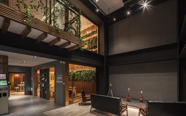 Owl Hostel