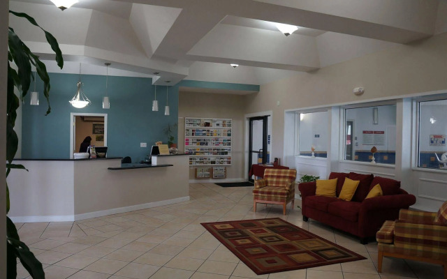 Admiralty Inn & Suites - a Red Collection Hotel