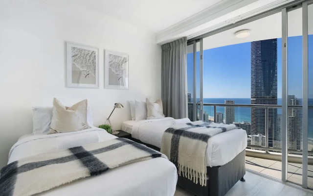 Chevron Renaissance - Wow Stay