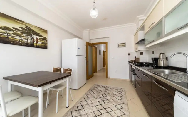 Flat With Sea View 5 Min to Beach in Antalya