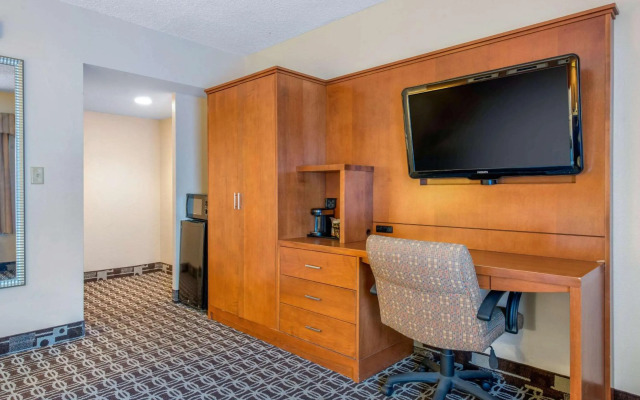 Quality Inn Savannah Historic District