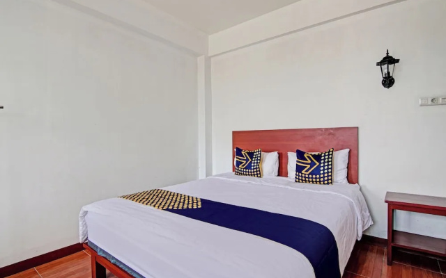 Hotel O Pondok Anggrek Syariah