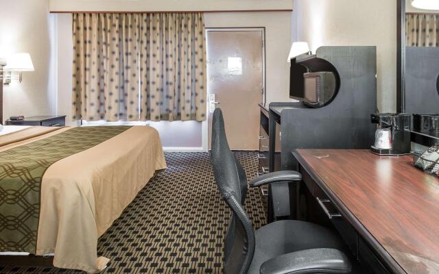 Econo Lodge West Haven