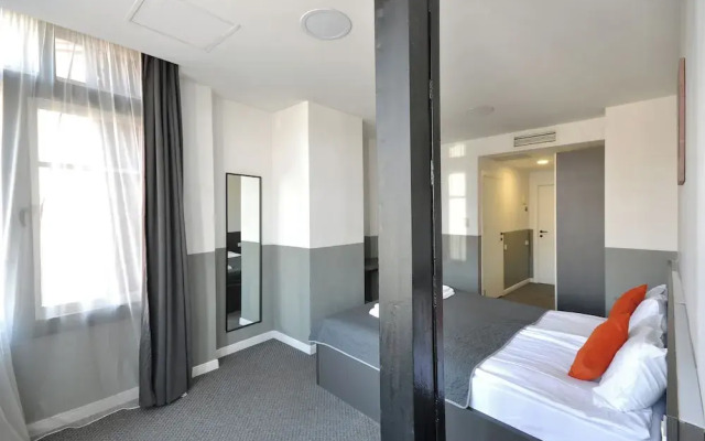 Meidan INN