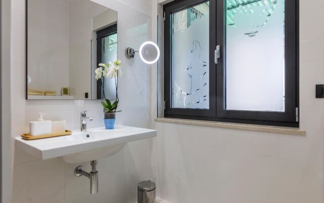 Amazing Apartment in Fazana With 2 Bedrooms and Wifi