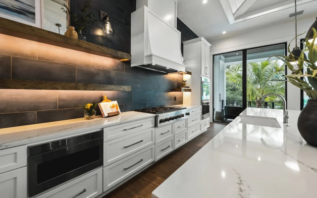 Salty Oak in Siesta Key