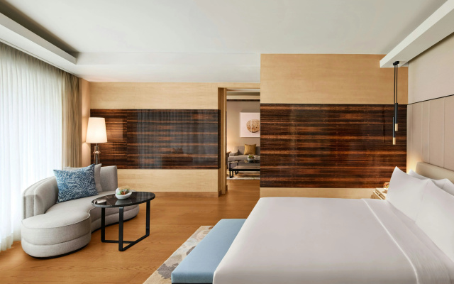 JW Marriott Hotel New Delhi Aerocity – Guest Rooms – Mahipalpur