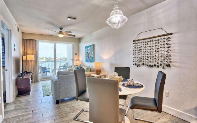 Oceana 204 East