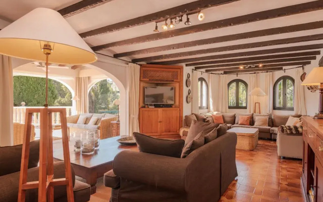 Enticing Villa in Benissa With Swimming Pool