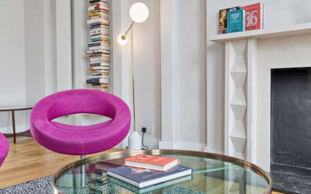 Modern & Chic 2bed Hampstead Duplex 1 min to Tube