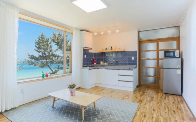 Goseong Bongpo Kimyeosa Pension