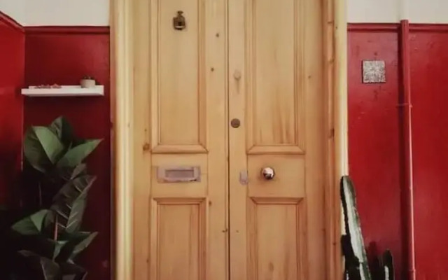 Oakshaw Apartment - Elegant Rustic Apartment in City Centre