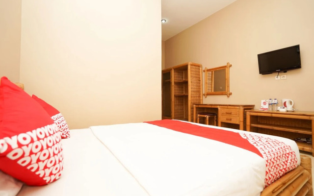 Kampoeng Kita Hotel by Oyo Rooms