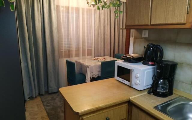 Linda's house 2