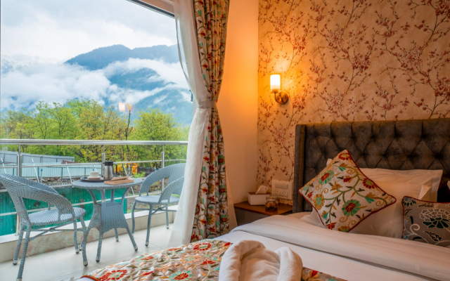 Moustache Hostel Pahalgam