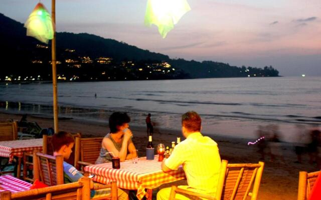 Deng's Kamala Beach Guesthouse
